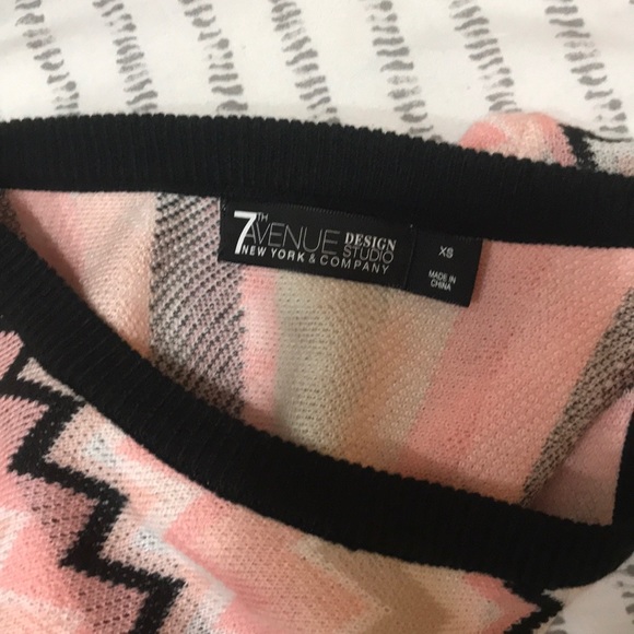 Cute sweater dress - Picture 2 of 2